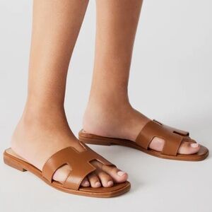 HADYN COGNAC LEATHER